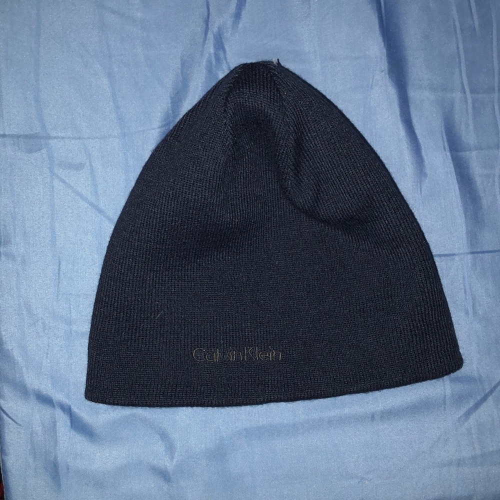 Calvin Klein reversible skullcap